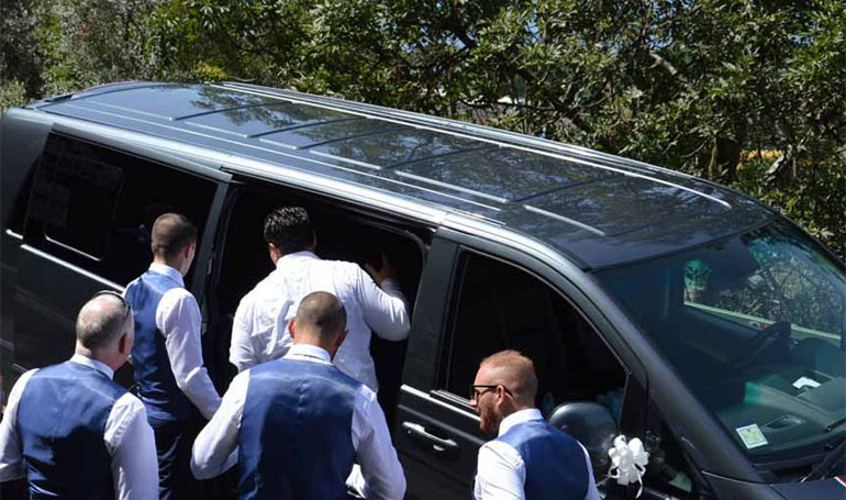 Μετακίνηση καλεσμένων γάμου στη Σίφνο